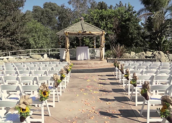 Red Horse Barn Huntington Beach Wedding Venue